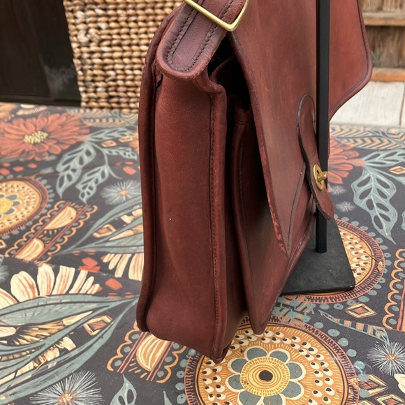 Vintage Coach Metropolitan Briefcase No213-5743 in Red Mahogany - Picture 7 of 15